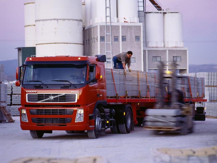  Volvo FM12 4x2 2003 года  (фото 3 из 30)